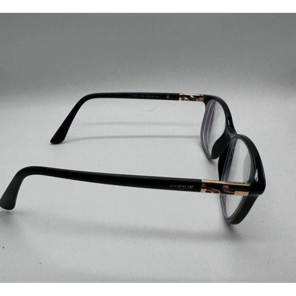 Vogue women eyeglass